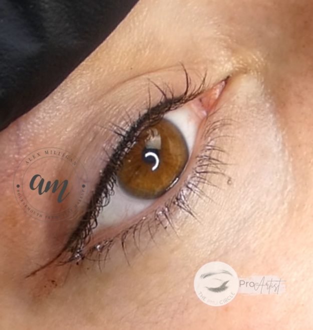 eyeliner tattoo